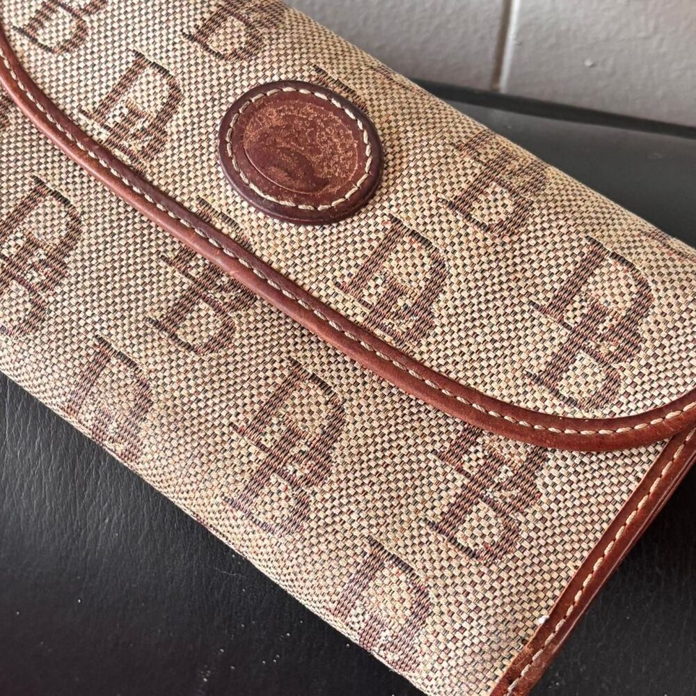 Dooney & Bourke Wallet